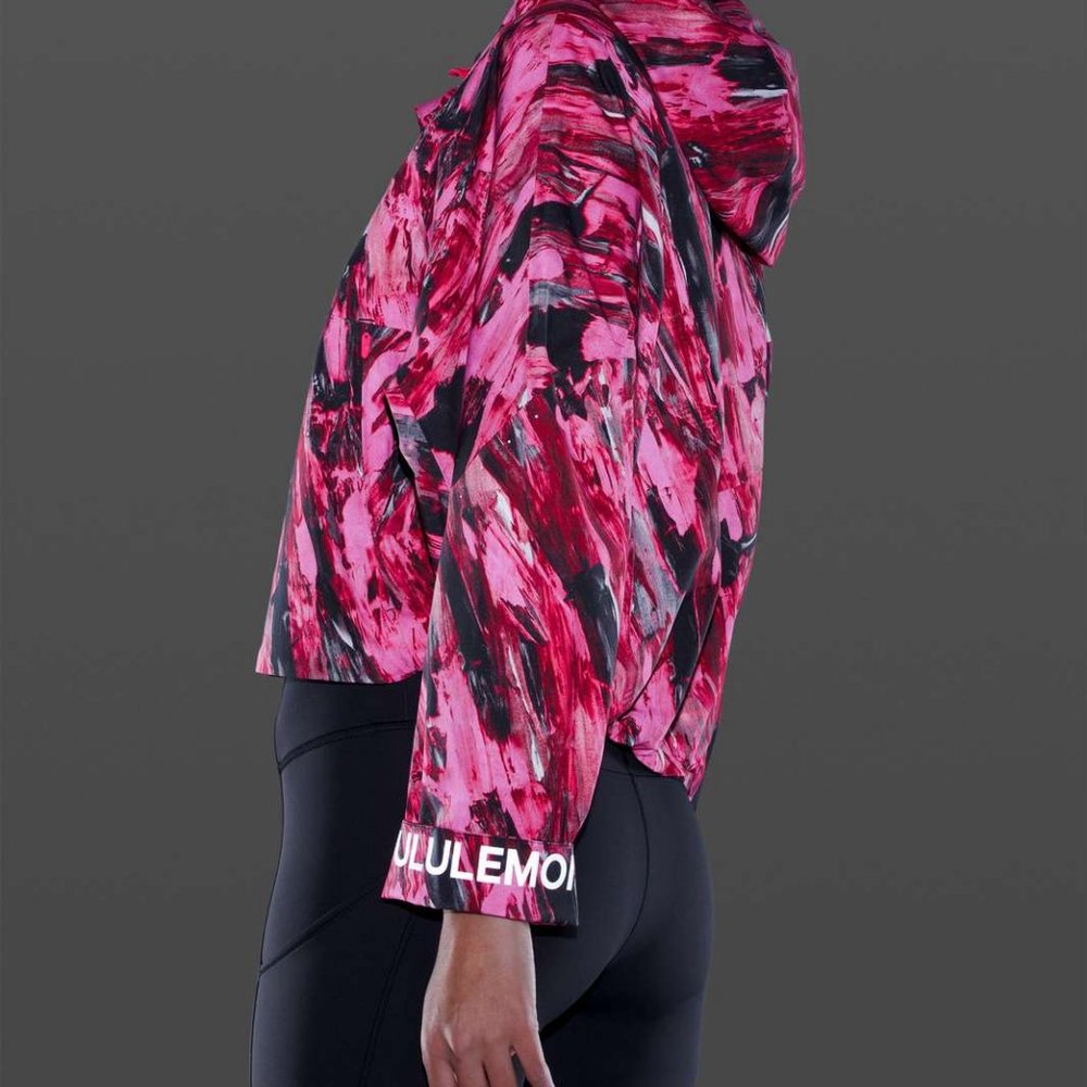 NWOT Lululemon Rain Chaser Jacket, Size 14